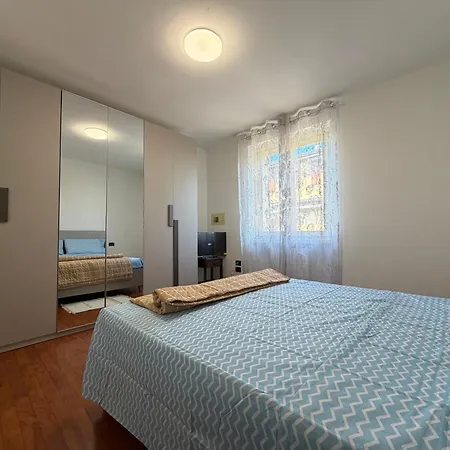 Primula House Ντεζεντσάνο ντελ Γκάρντα